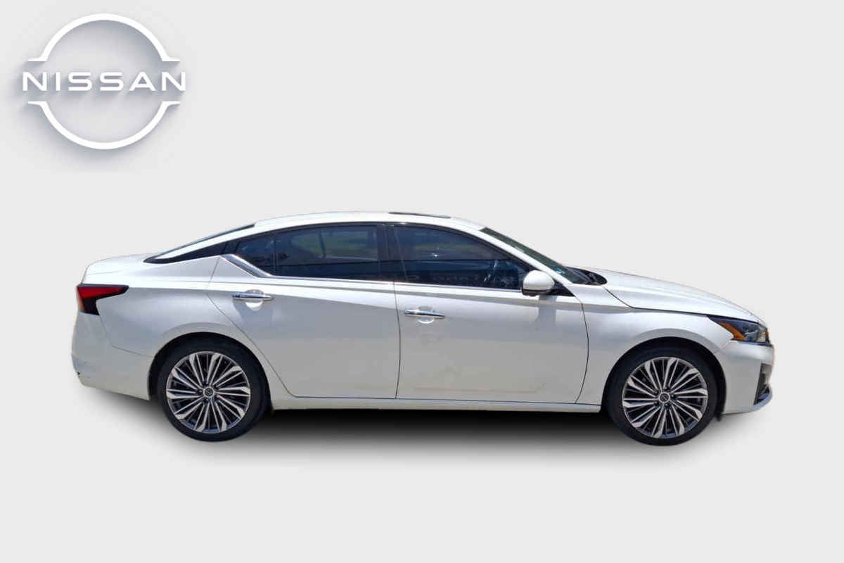 2023 Nissan Altima 4p Exclusive L4/2.0/T Aut
