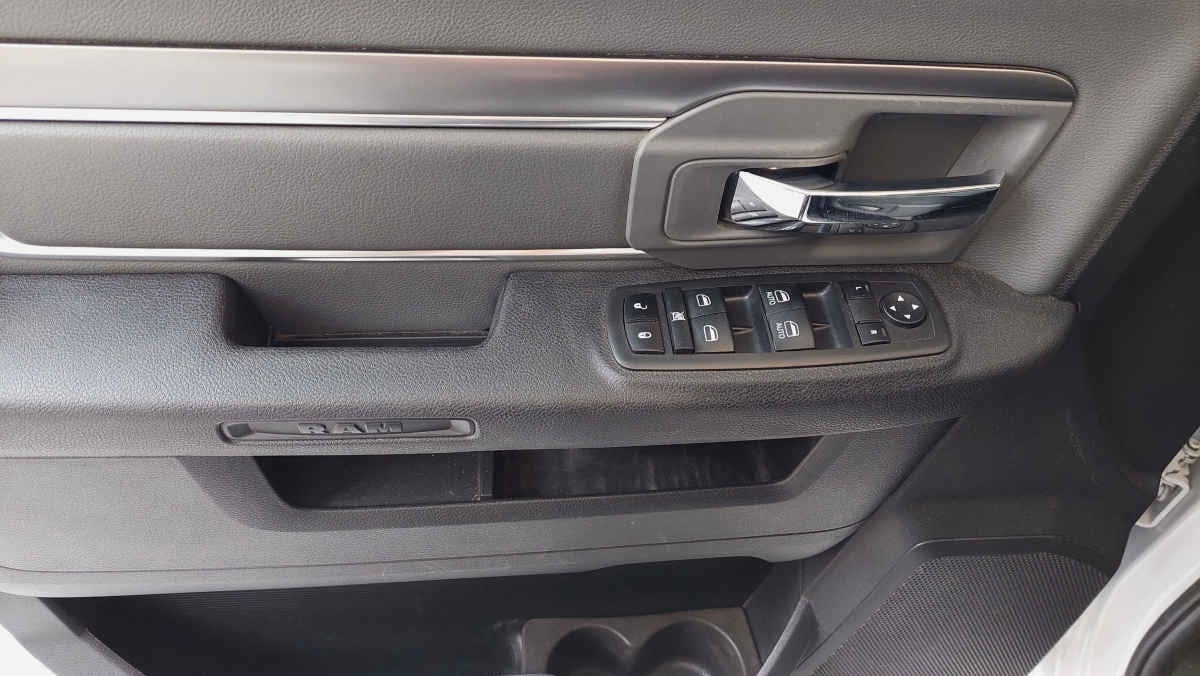 2021 RAM Ram 1500 4p SLT Crew Cab V6/3.6 Aut 4x2 Trabajo