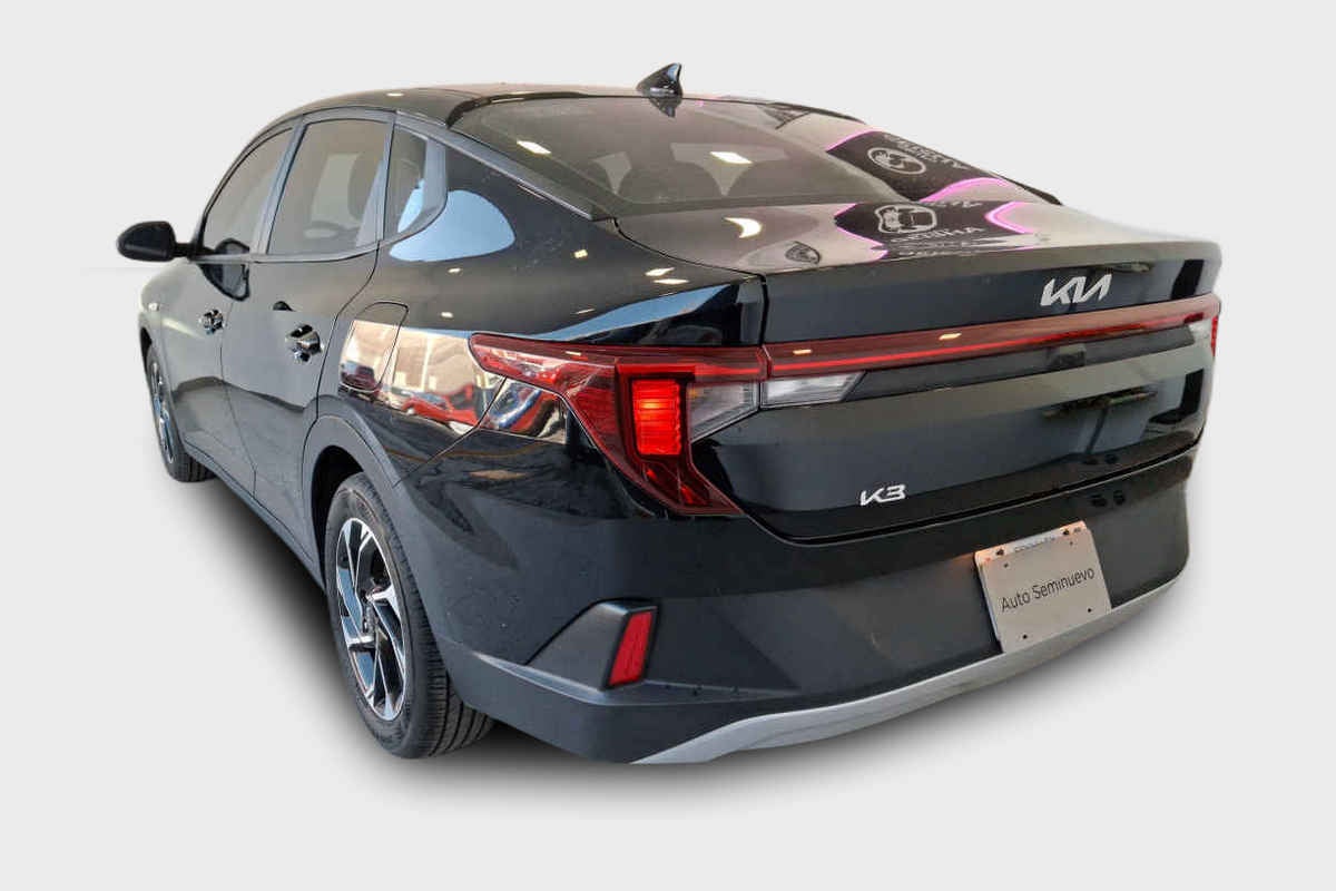 2024 Kia K3 4p EX L4/1.6 Man