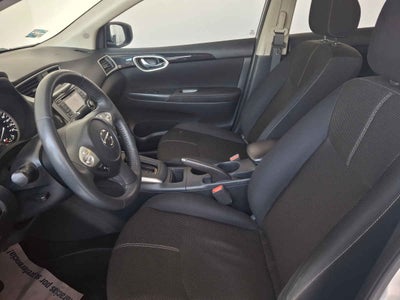 2017 Nissan Sentra 4p Advance L4/1.8 Man