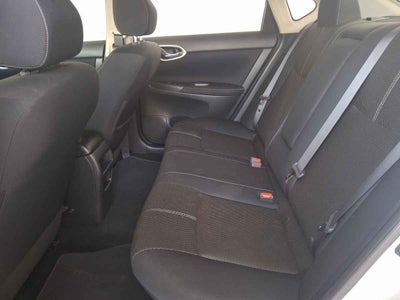 2017 Nissan Sentra 4p Advance L4/1.8 Man