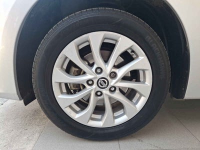 2017 Nissan Sentra 4p Advance L4/1.8 Man