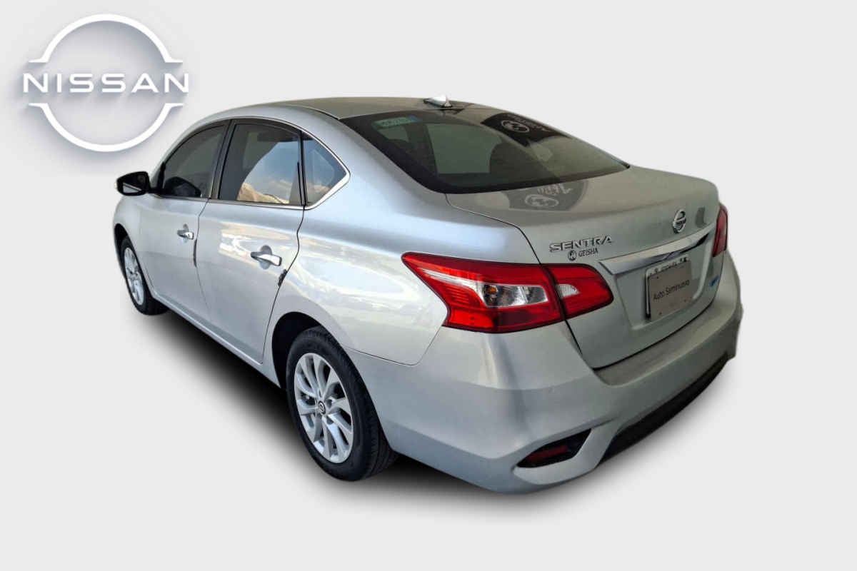 2017 Nissan Sentra 4p Advance L4/1.8 Man