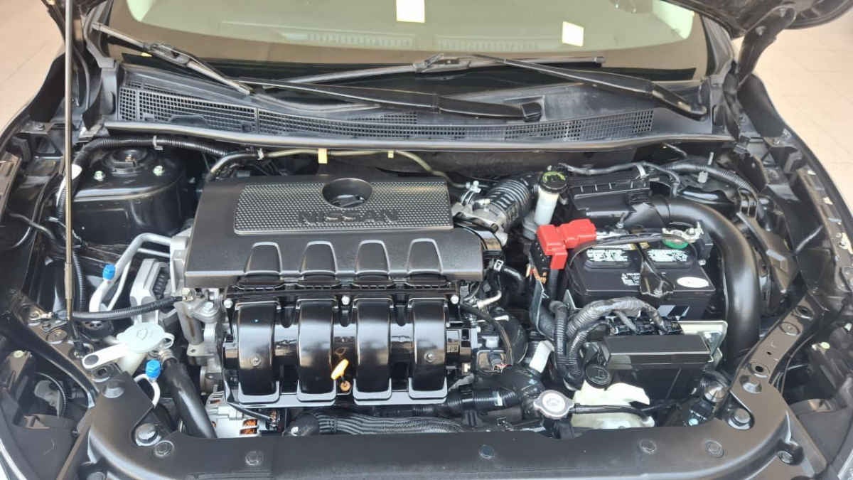 2018 Nissan Sentra 4p Advance L4/1.8 Man