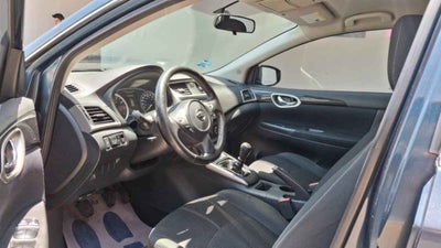 2018 Nissan Sentra 4p Advance L4/1.8 Man