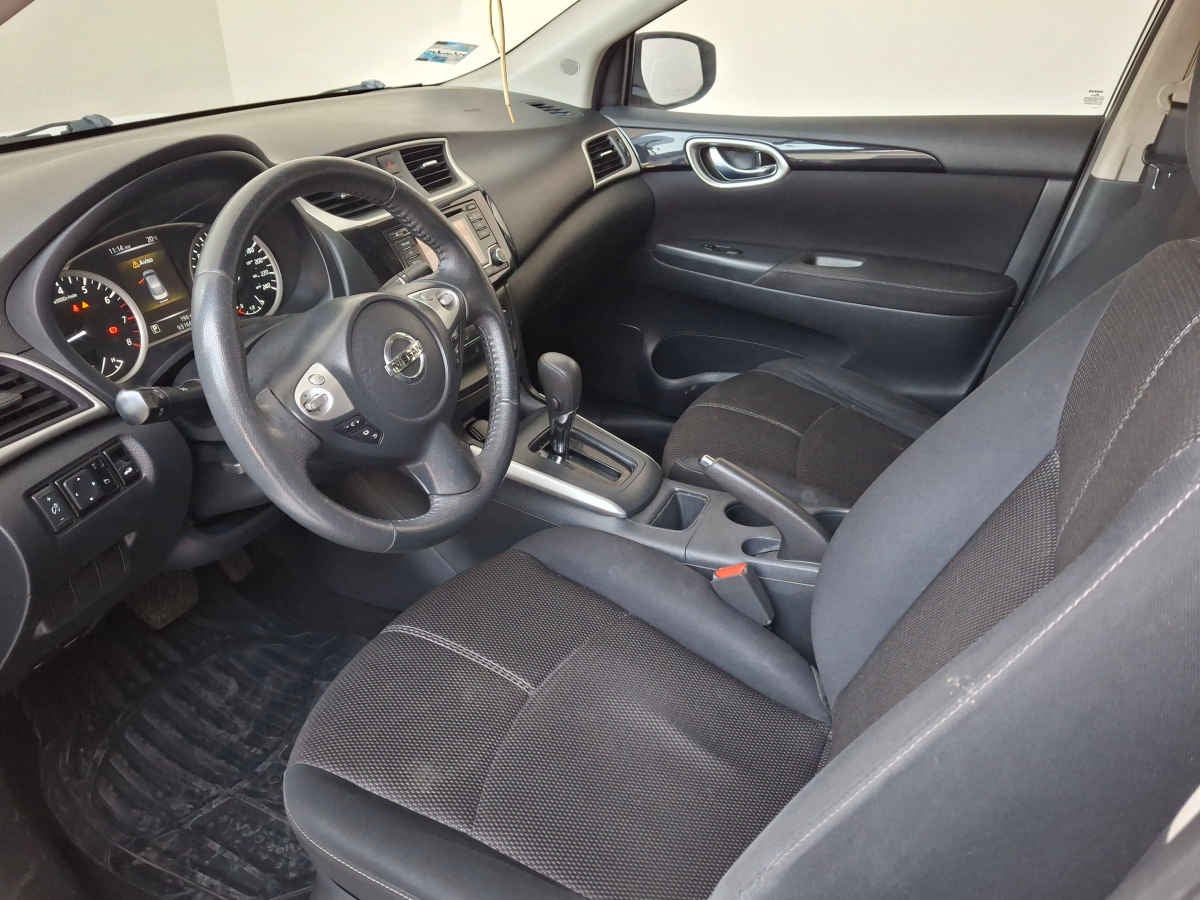 2017 Nissan Sentra 4p Advance L4/1.8 Aut