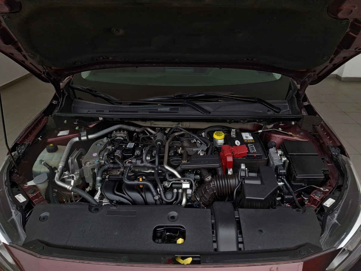 2023 Nissan Sentra 4p Advance L4/2.0 Man
