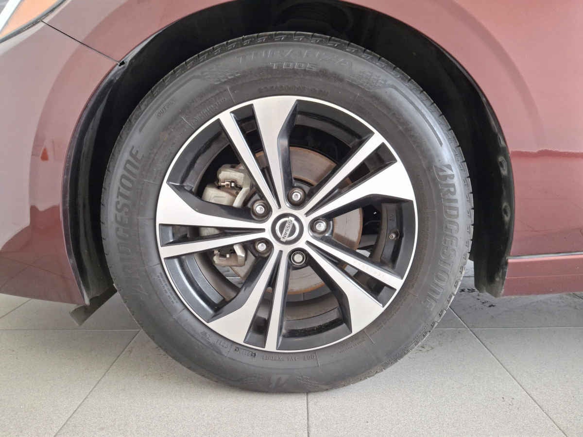 2023 Nissan Sentra 4p Advance L4/2.0 Man