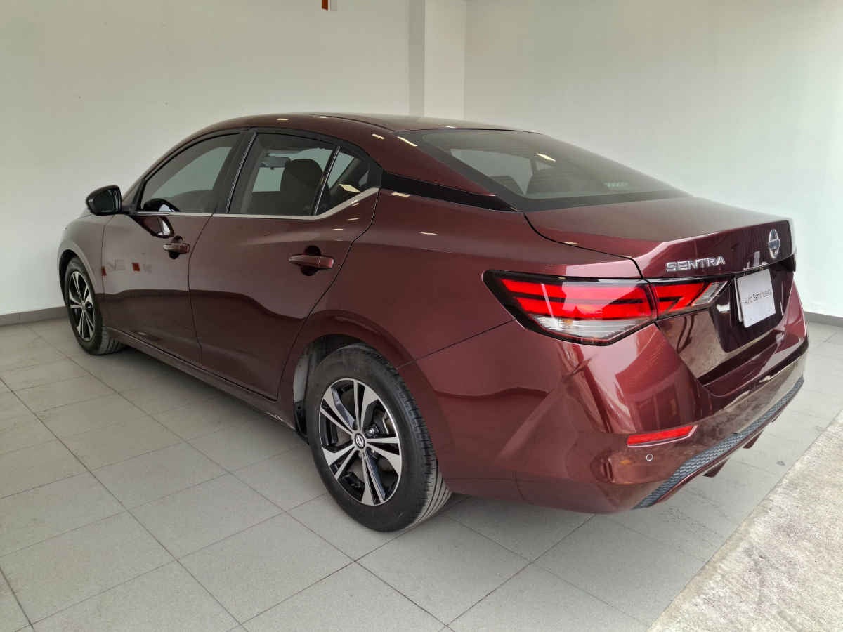 2023 Nissan Sentra 4p Advance L4/2.0 Man