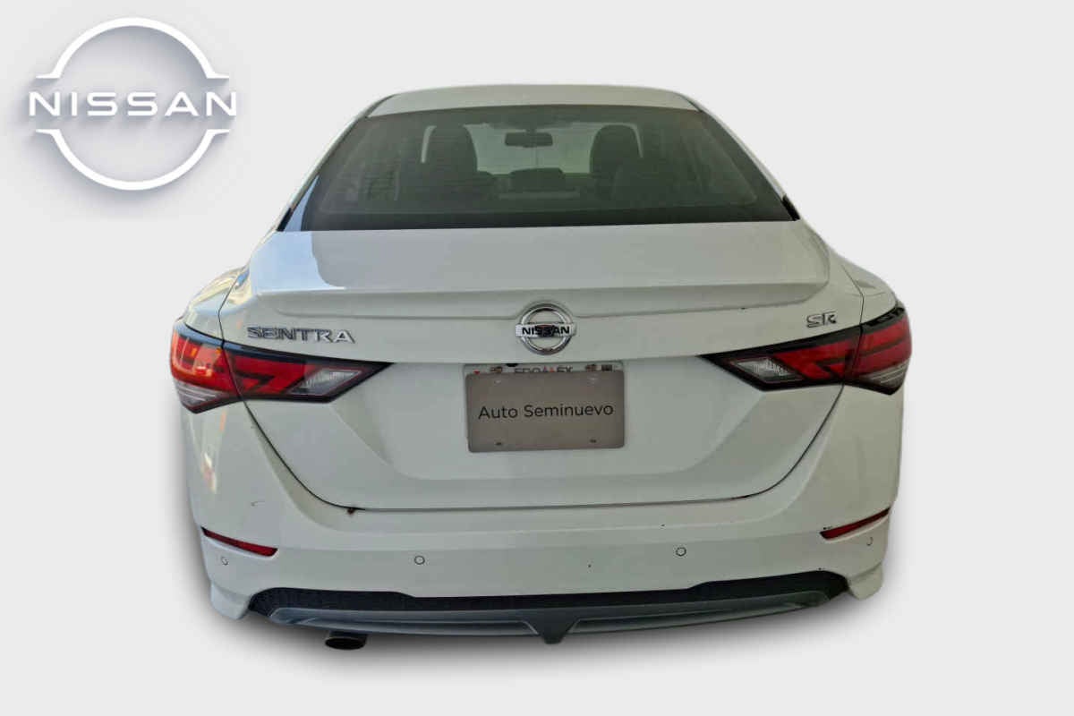 2023 Nissan Sentra 4p SR Platinum L4/2.0 Aut