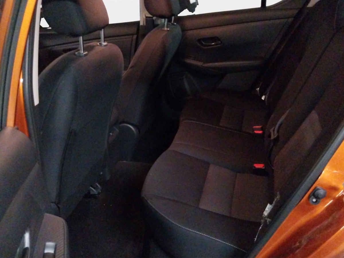 2025 Nissan Sentra 4p Advance L4/2.0 Man