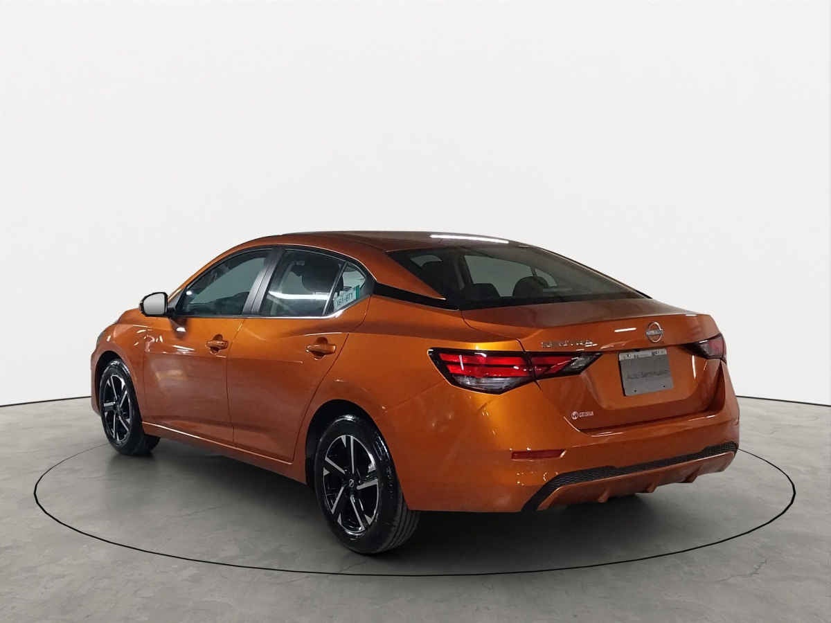 2025 Nissan Sentra 4p Advance L4/2.0 Man