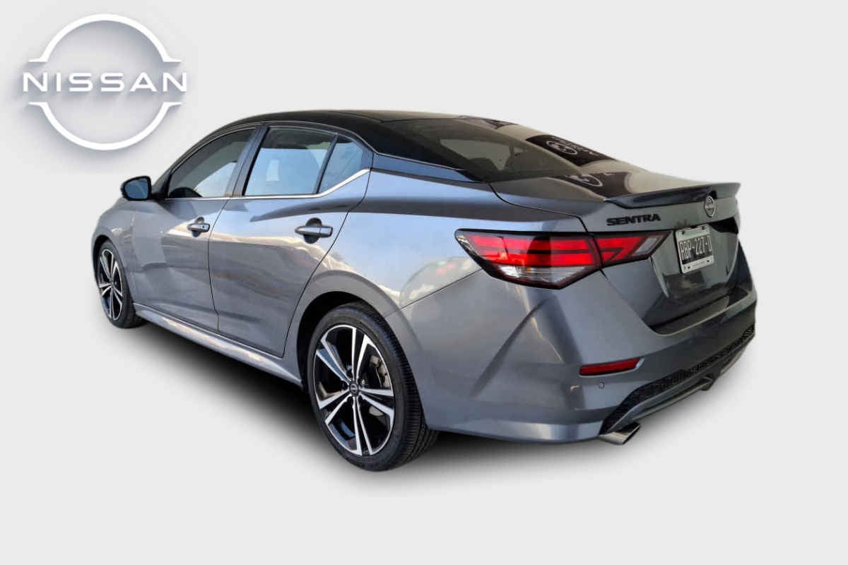 2023 Nissan Sentra 4p SR Platinum L4/2.0 Aut