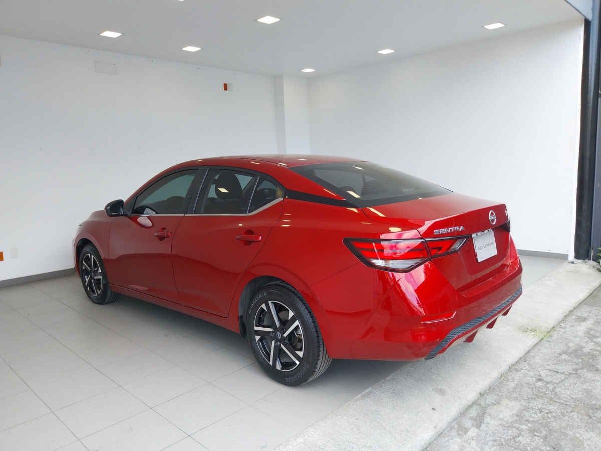 2025 Nissan Sentra 4p Advance L4/2.0 Man