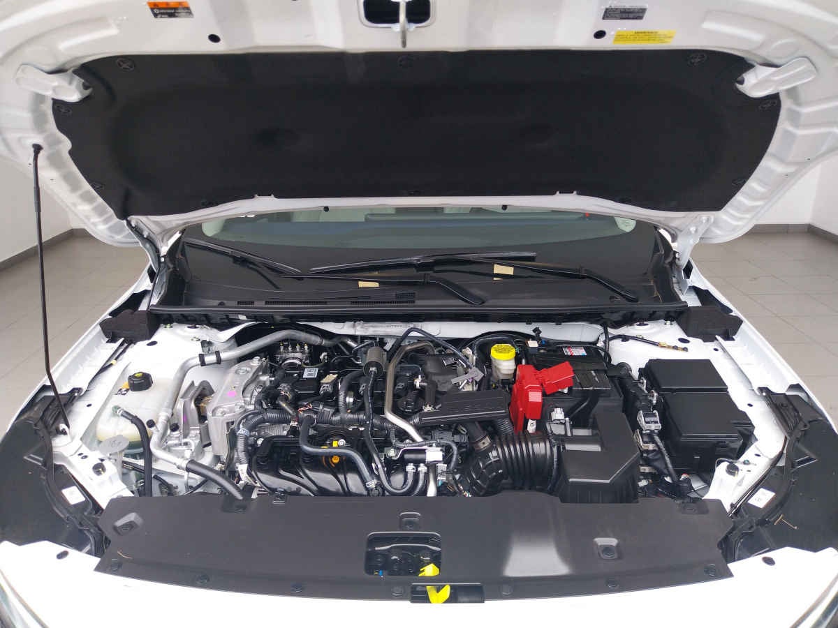 2026 Nissan Sentra 4p SR Platinum L4/2.0 Aut