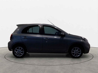 2016 Nissan March 5p Advance L4/1.6 Aut