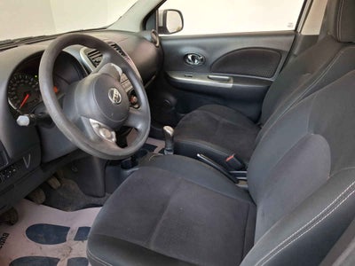 2014 Nissan March 5p Advance L4/1.6 Man