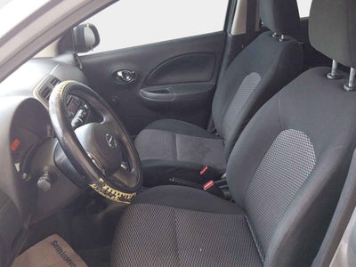 2016 Nissan March 5p Sense L4/1.6 Aut