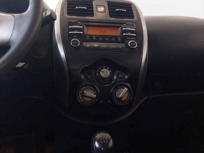 2015 Nissan March 5p Sense L4/1.6 Man