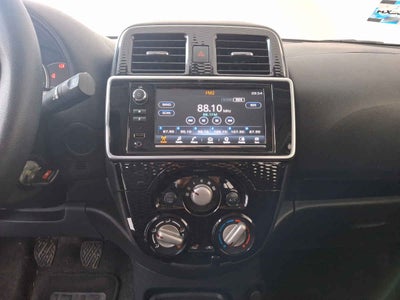 2022 Nissan March 5p Advance L4/1.6 Man