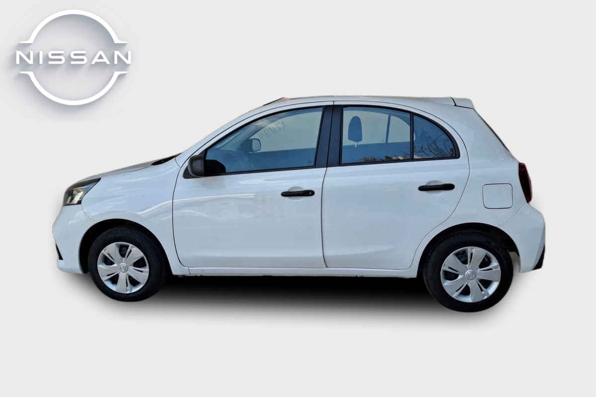2025 Nissan March 5p Sense L4/1.6 Aut