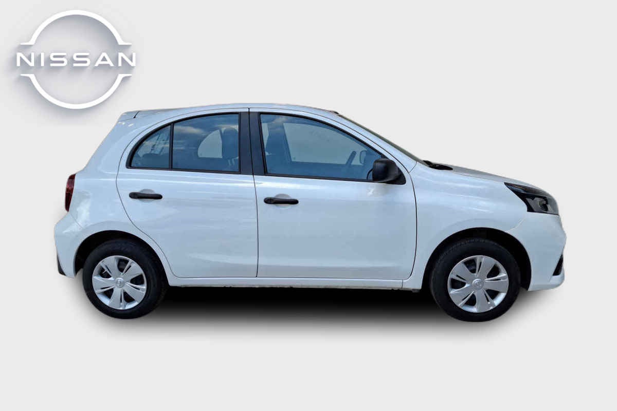 2025 Nissan March 5p Sense L4/1.6 Aut