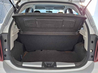 2022 Nissan March 5p Exclusive L4/1.6 Man