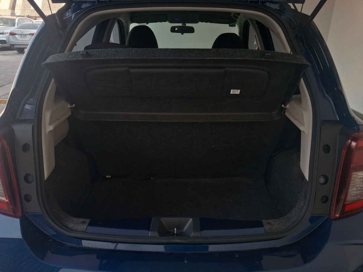 2022 Nissan March 5p Advance L4/1.6 Man