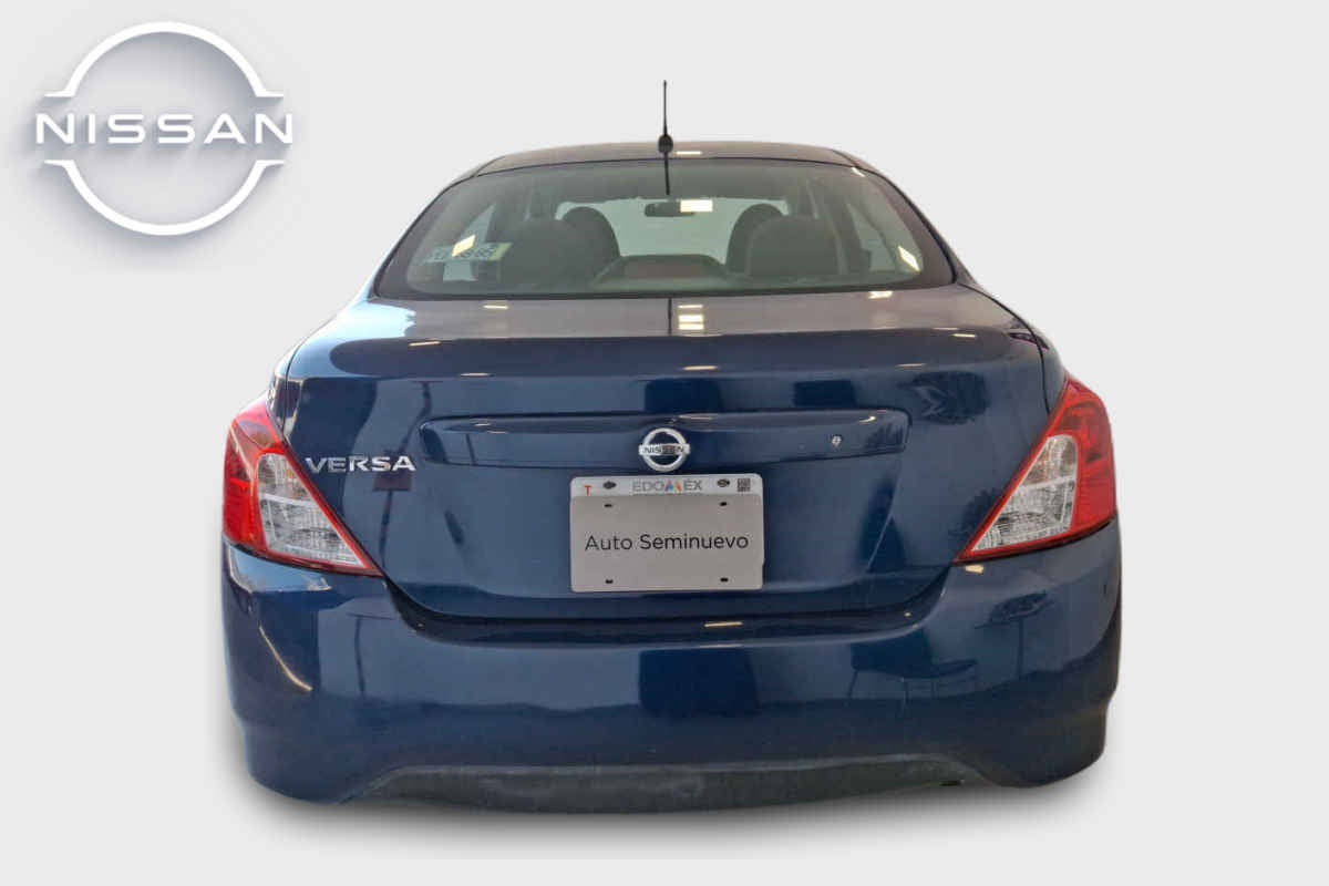 2018 Nissan Versa 4p Sense L4/1.6 Man