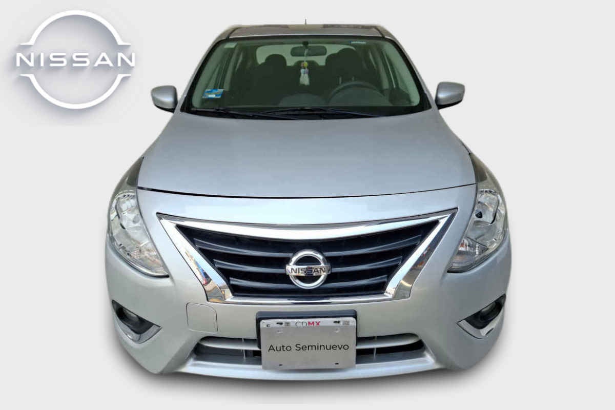 2019 Nissan Versa 4p Advance L4/1.6 Man