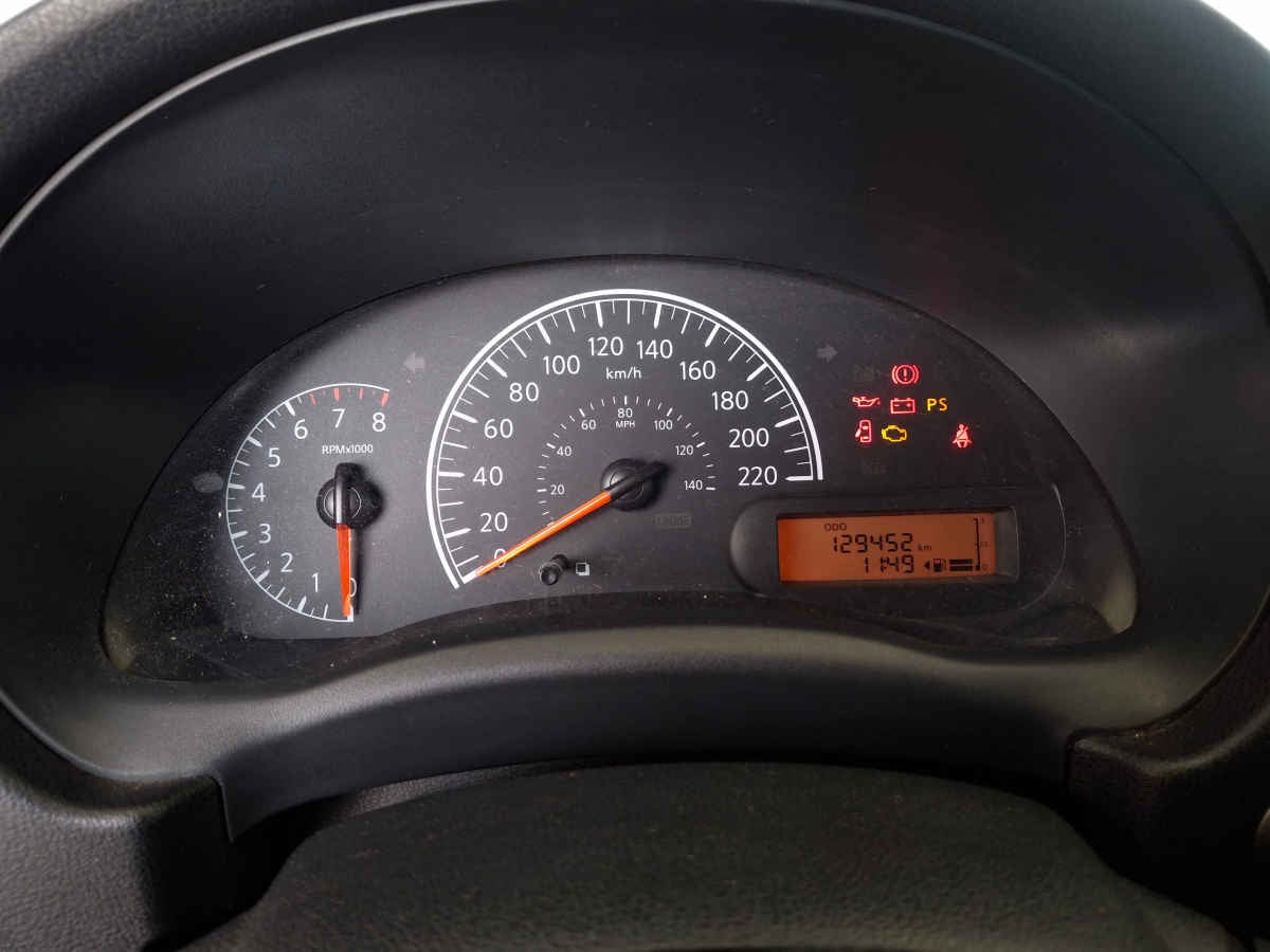 2019 Nissan Versa 4p Sense L4/1.6 Man