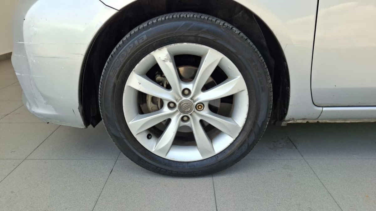 2014 Nissan Versa 4p Exclusive L4/1.6 Aut