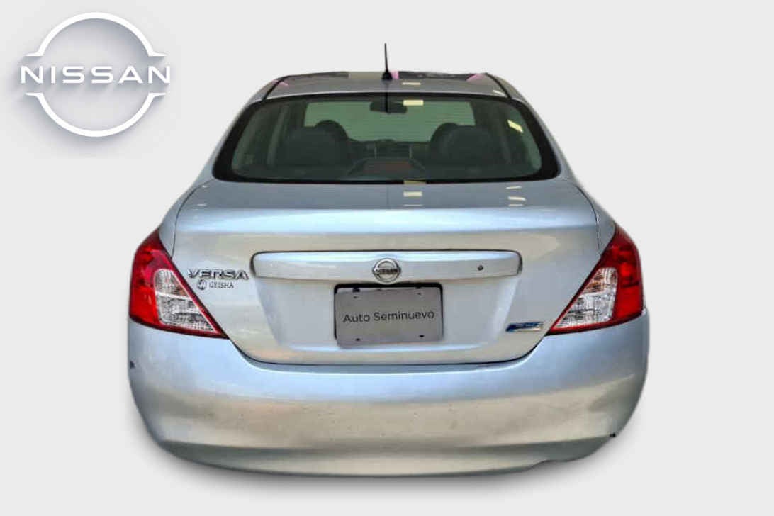 2014 Nissan Versa 4p Exclusive L4/1.6 Aut