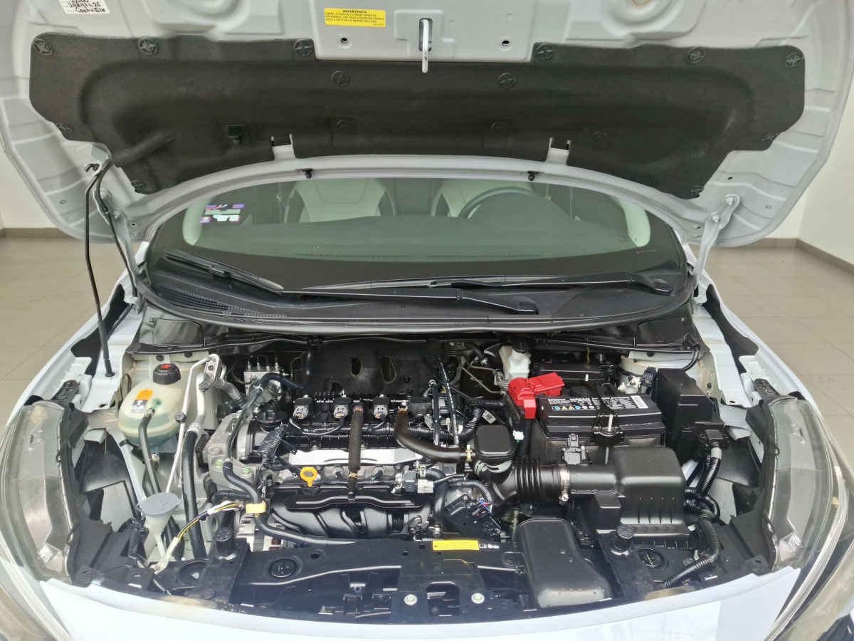2024 Nissan Versa 4p Exclusive L4/1.6 Aut