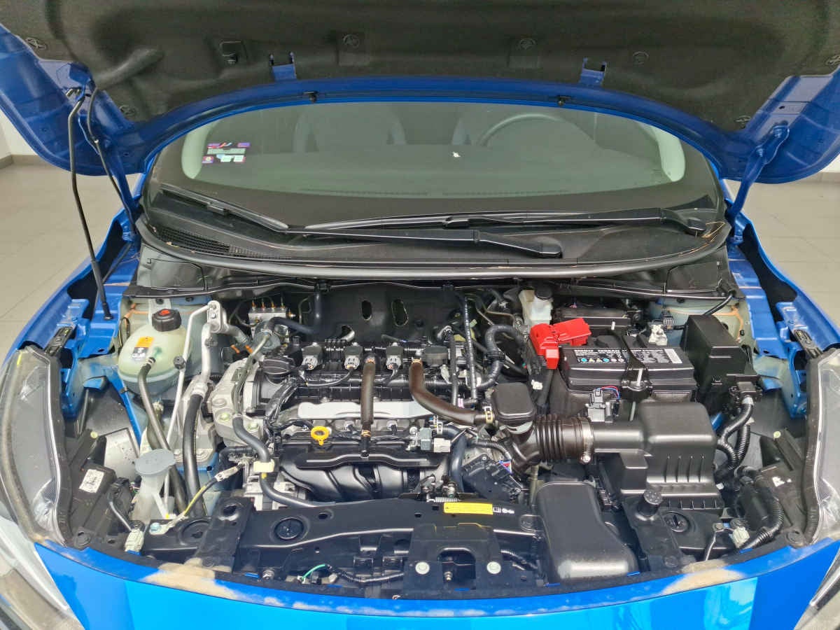 2025 Nissan Versa 4p Advance L4/1.6 Aut