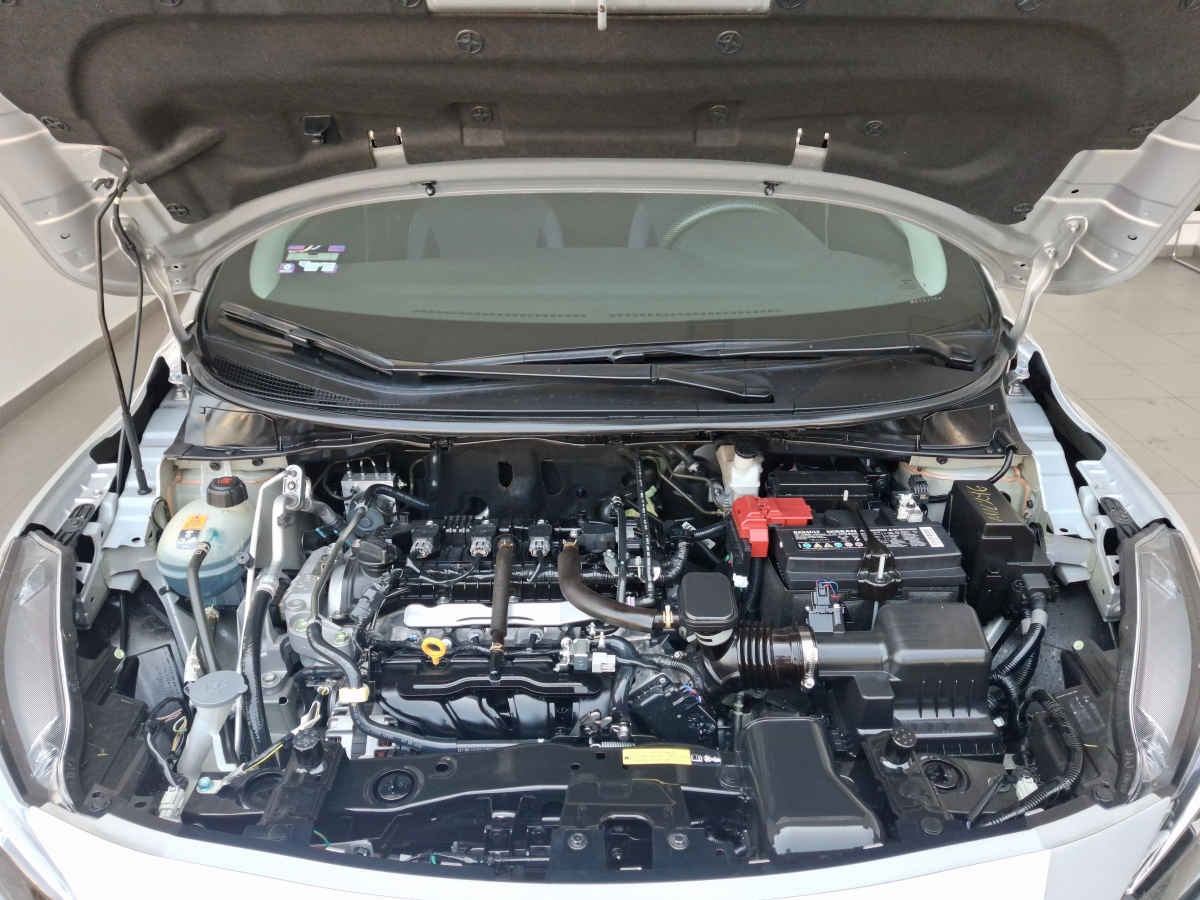 2024 Nissan Versa 4p Advance L4/1.6 Aut