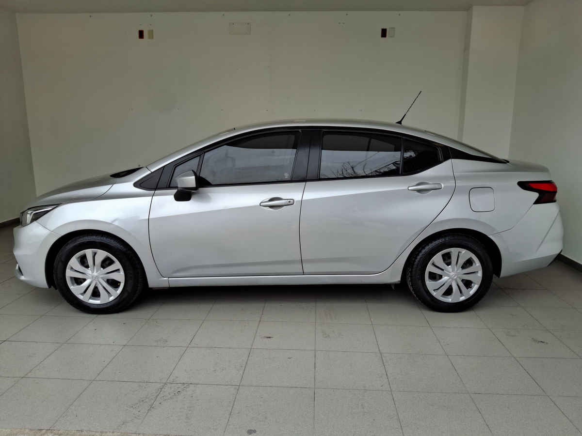2020 Nissan Versa 4p Sense L4/1.6 Man