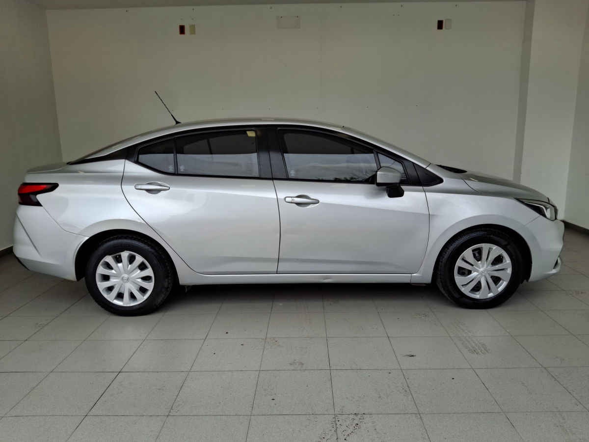 2020 Nissan Versa 4p Sense L4/1.6 Man
