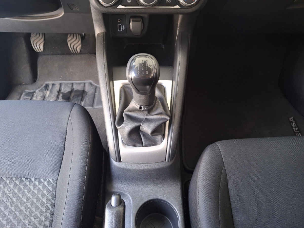 2023 Nissan Versa 4p Sense L4/1.6 Man