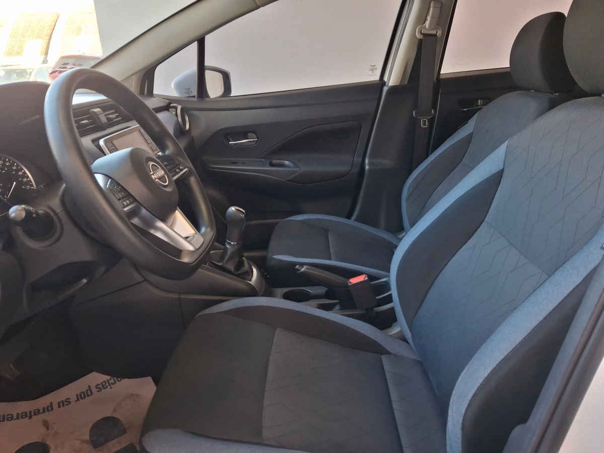 2024 Nissan Versa 4p Advance L4/1.6 Man