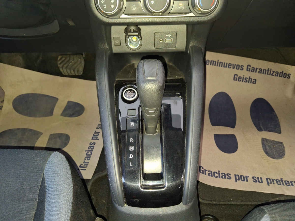 2024 Nissan Versa 4p Advance L4/1.6 Aut