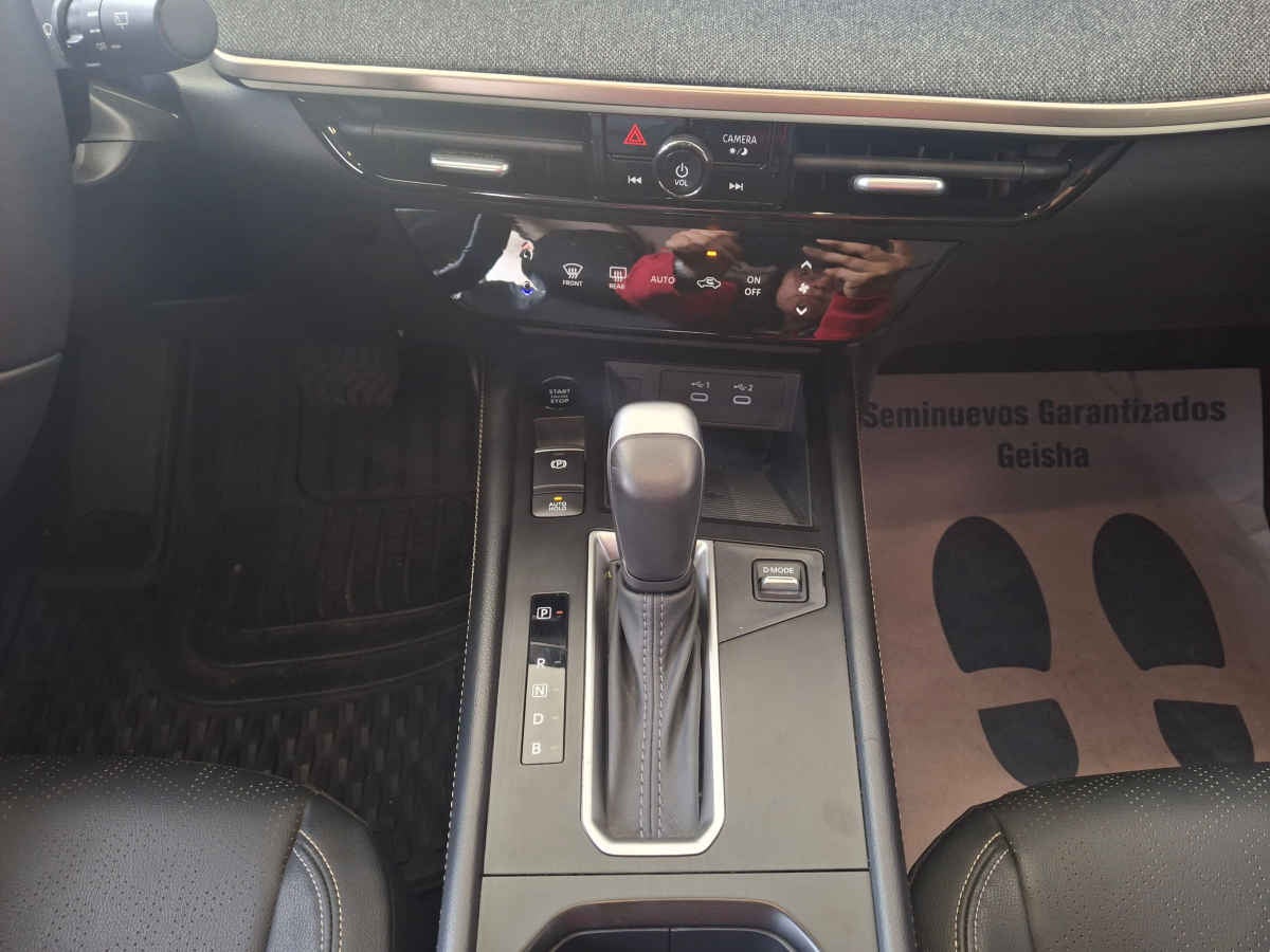 2025 Nissan Kicks 5p Platinum L4/2.0 Aut