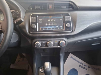 2025 Nissan Kicks 5p Play Advance L4/1.6 Aut