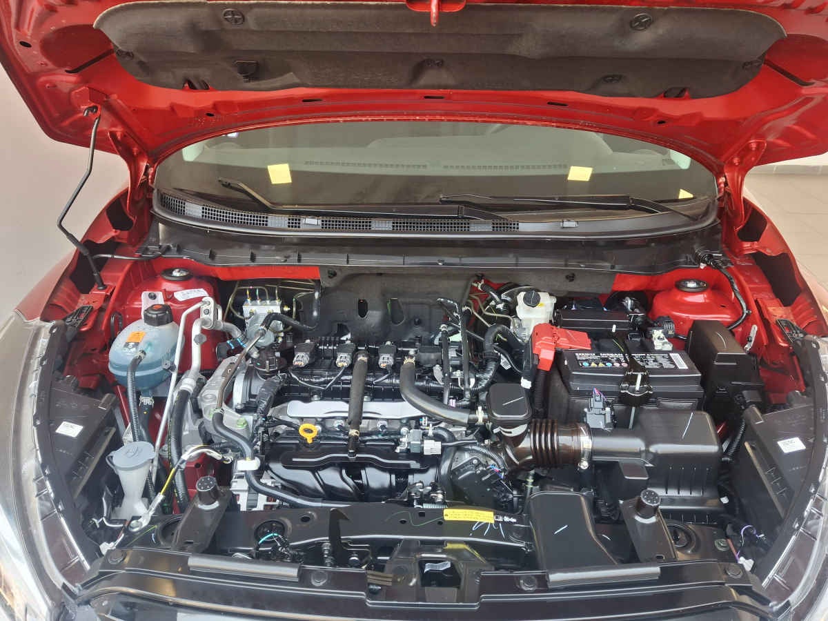 2025 Nissan Kicks 5p Play Advance L4/1.6 Aut