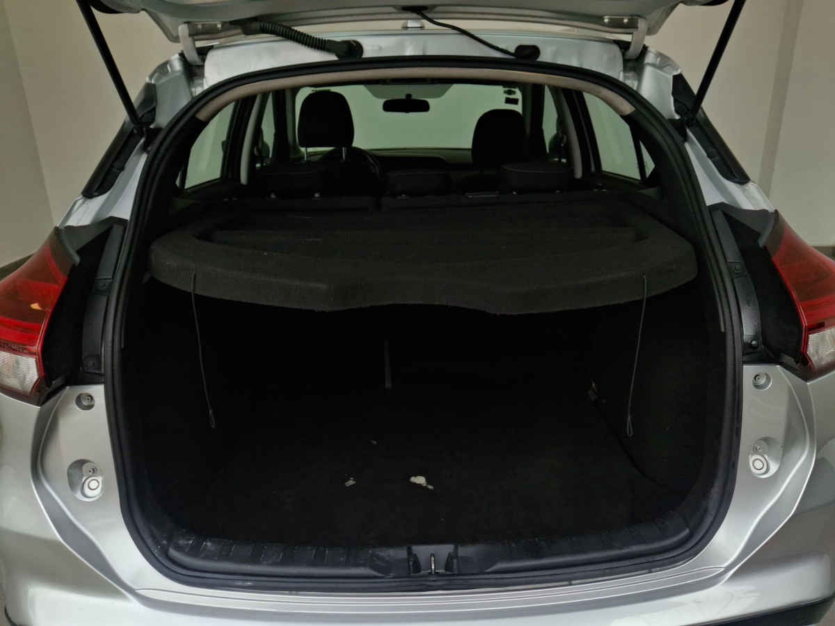 2021 Nissan Kicks 5p Advance L4/1.6 Aut
