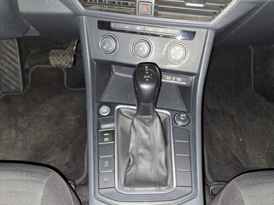 2024 Volkswagen Jetta 4p Trendline L4/1.4/T Aut