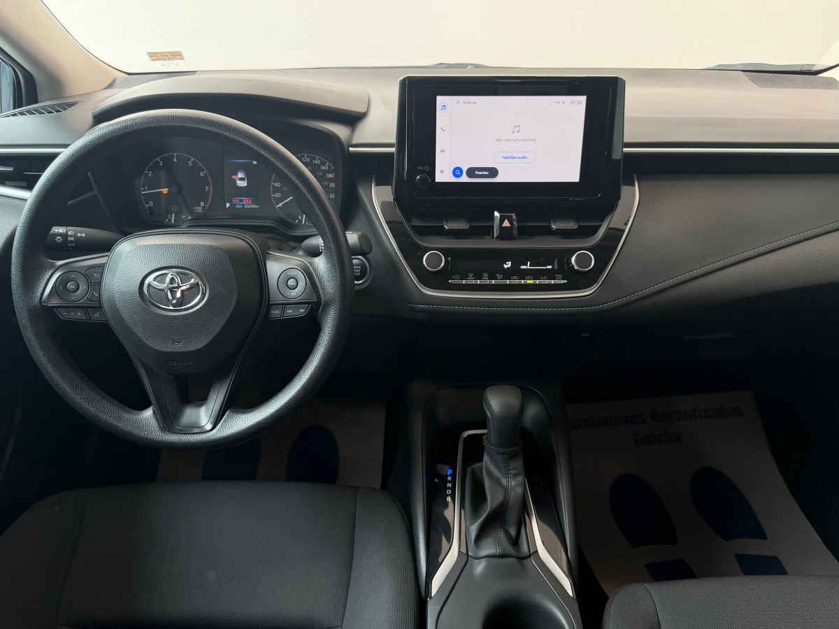 2024 Toyota Corolla 4p LE L4/2.0 Aut