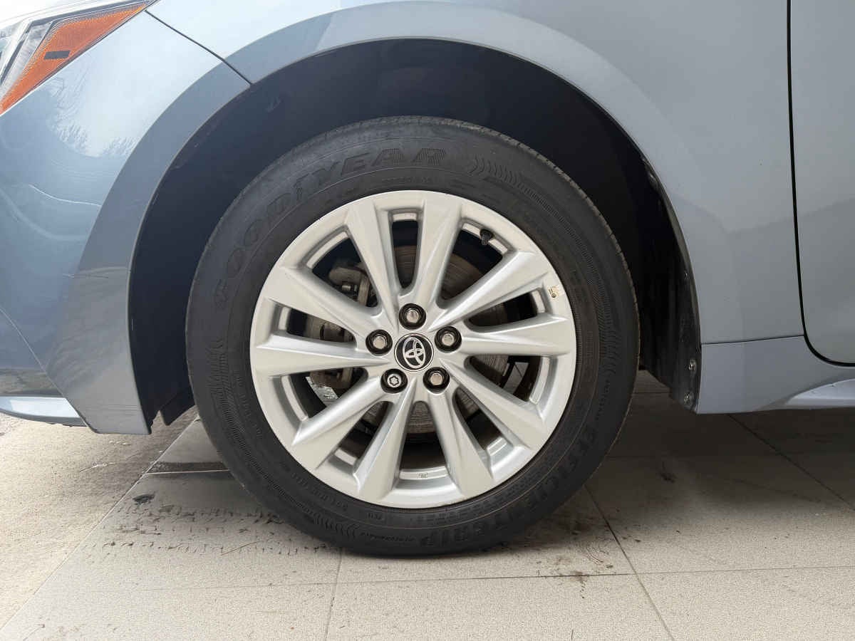 2024 Toyota Corolla 4p LE L4/2.0 Aut