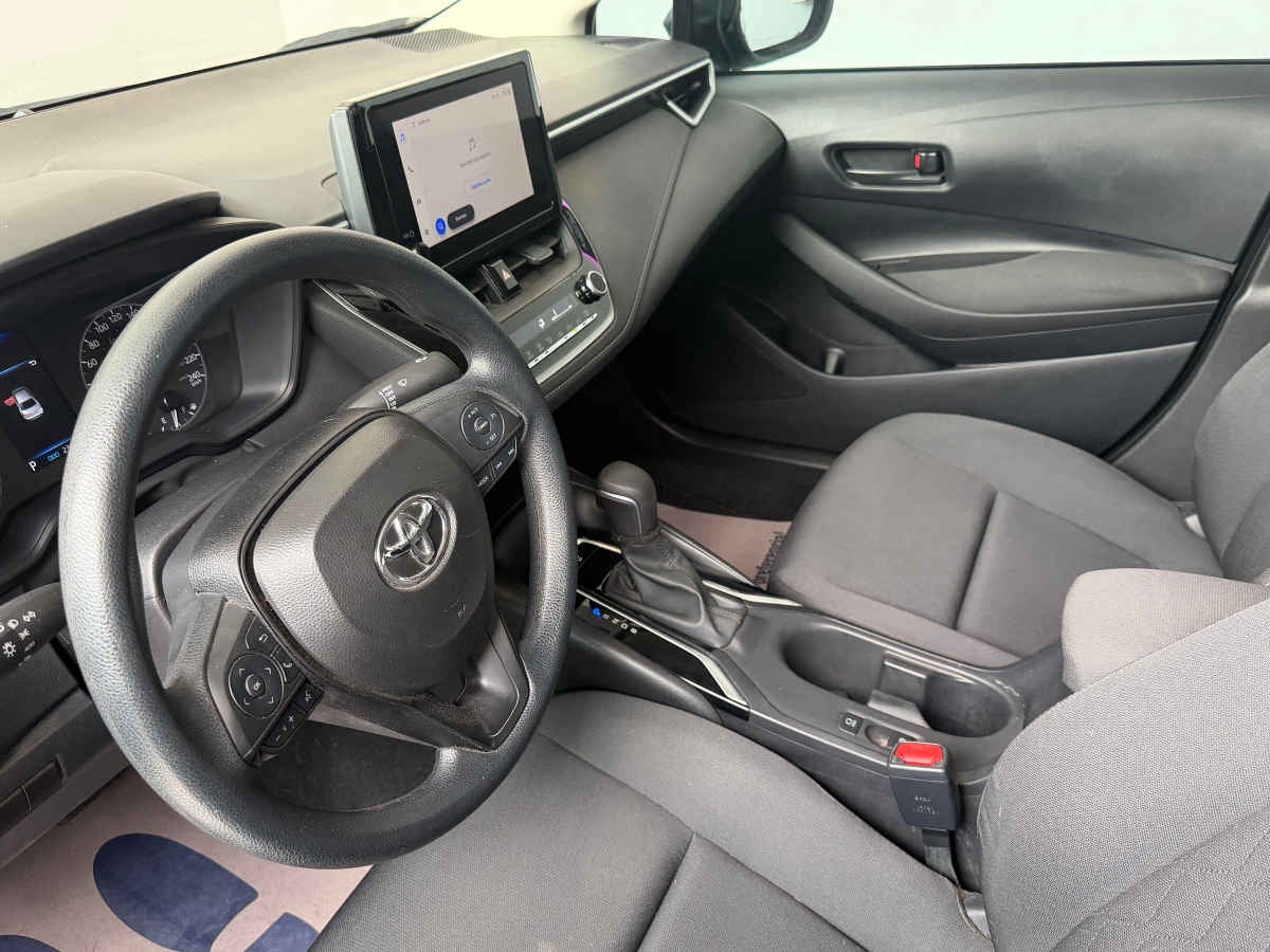 2024 Toyota Corolla 4p LE L4/2.0 Aut