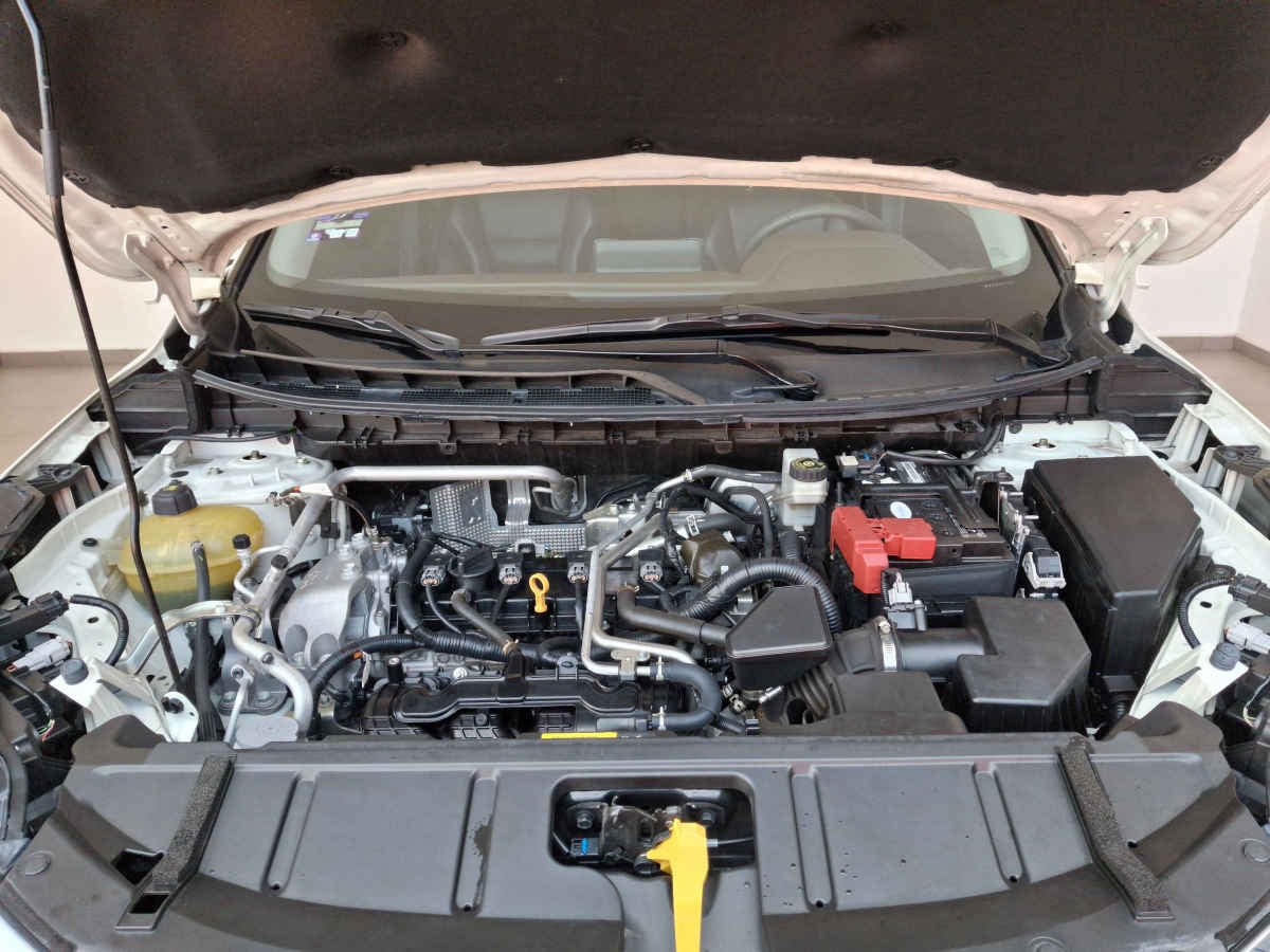 2024 Nissan X-Trail 5p Exclusive 2 Row L4/2.5 Aut